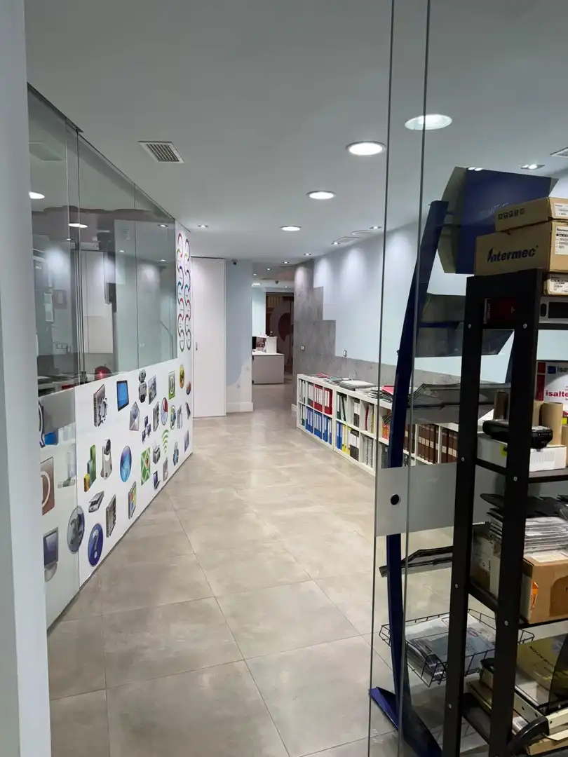 Local en venta en Elche / Elx con Aire acondicionado y Amueblado