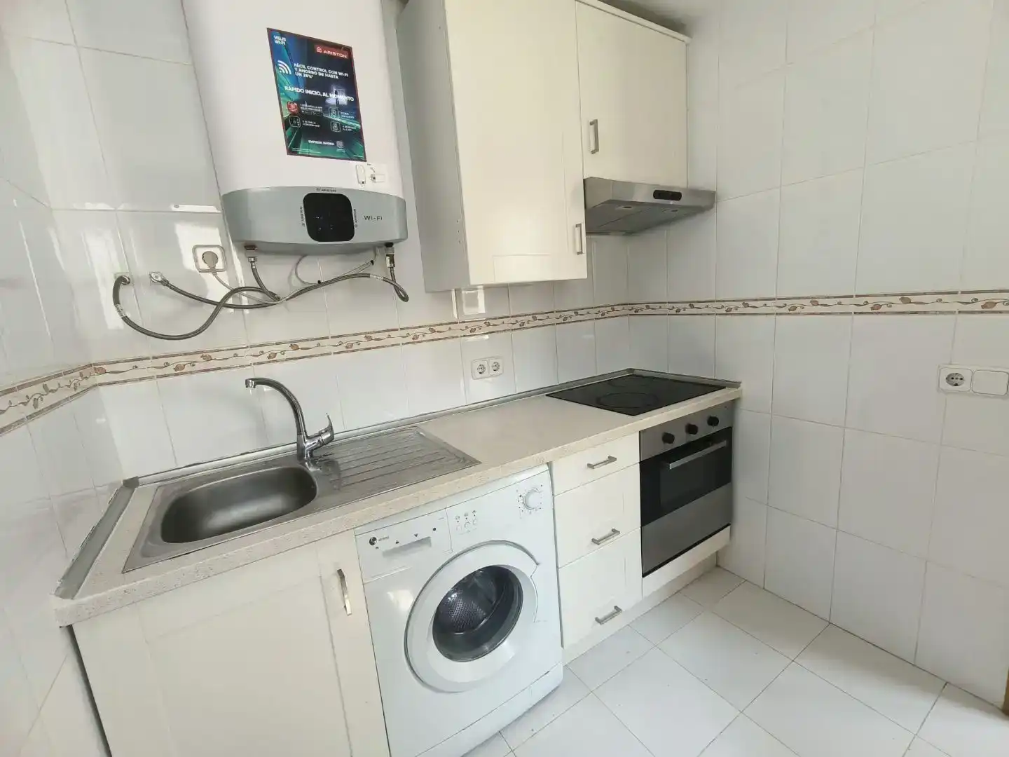 Flat for rent in Calle de Los Jardines, 11, Sol