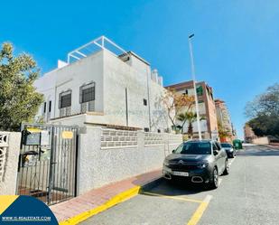 Exterior view of Single-family semi-detached for sale in Torrevieja  with Air Conditioner, Heating and Private garden