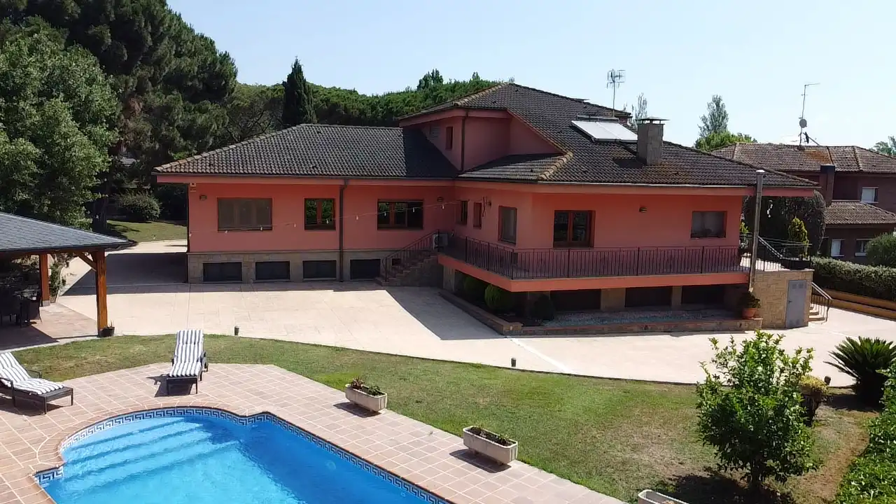 Vista exterior de Casa o chalet en venta en Cardedeu con Aire acondicionado, Calefacción y Jardín privado