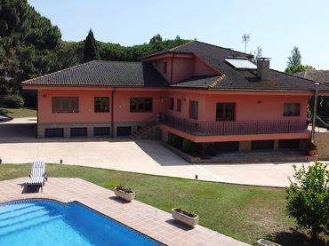 House with pool for sale in Cardedeu