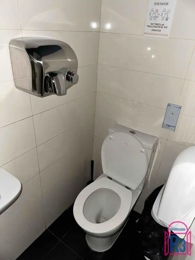 Local comercial en venda a Villa Benavente, imagen 15