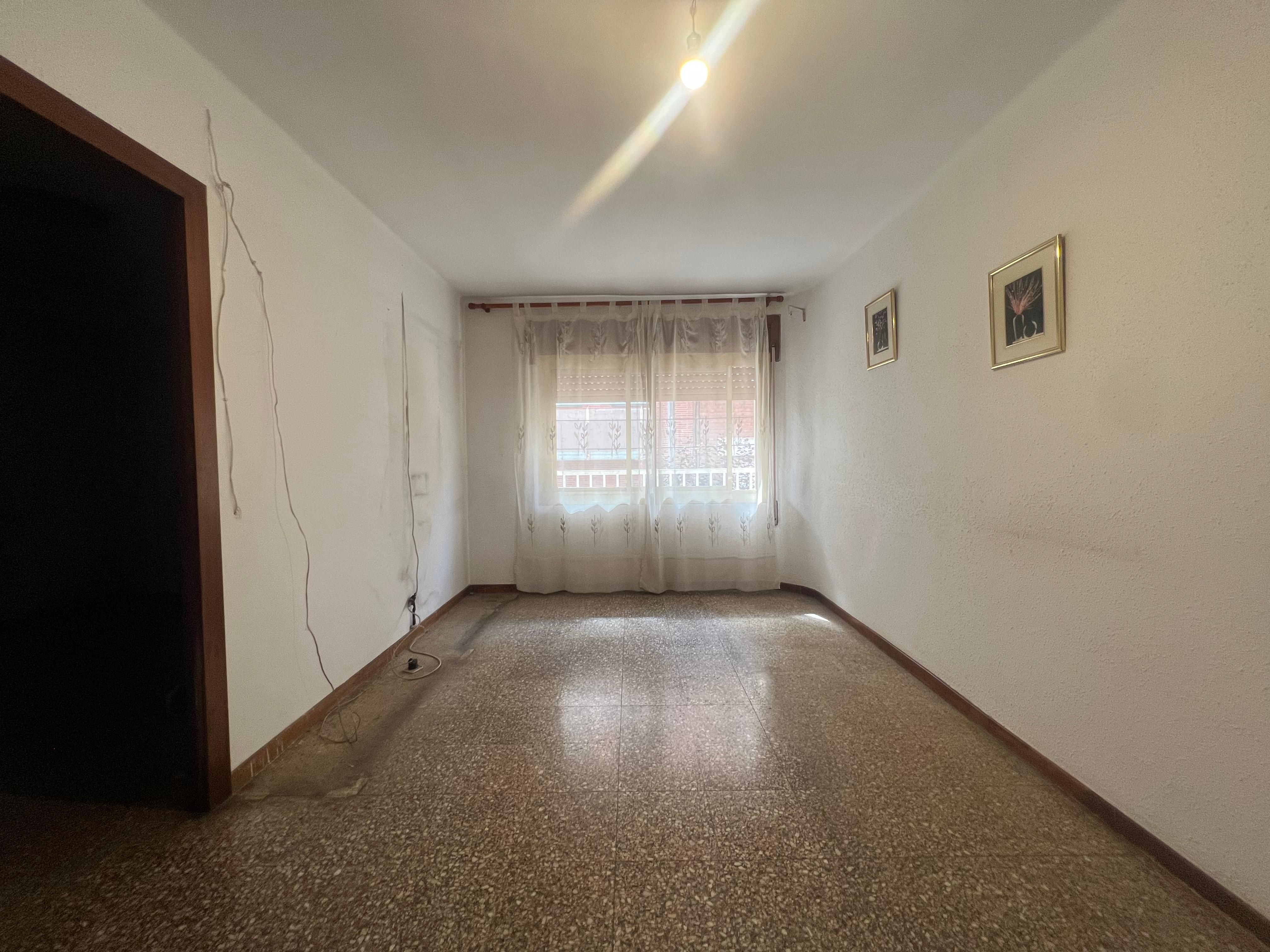 Living room of Flat for sale in Cornellà de Llobregat