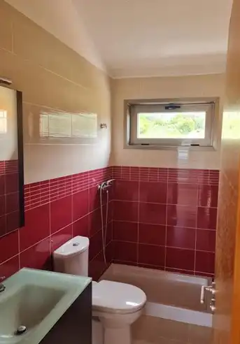 Badezimmer von Wohnung zum Verkauf in Ribeira mit Balkon und Gemeinschaftspool