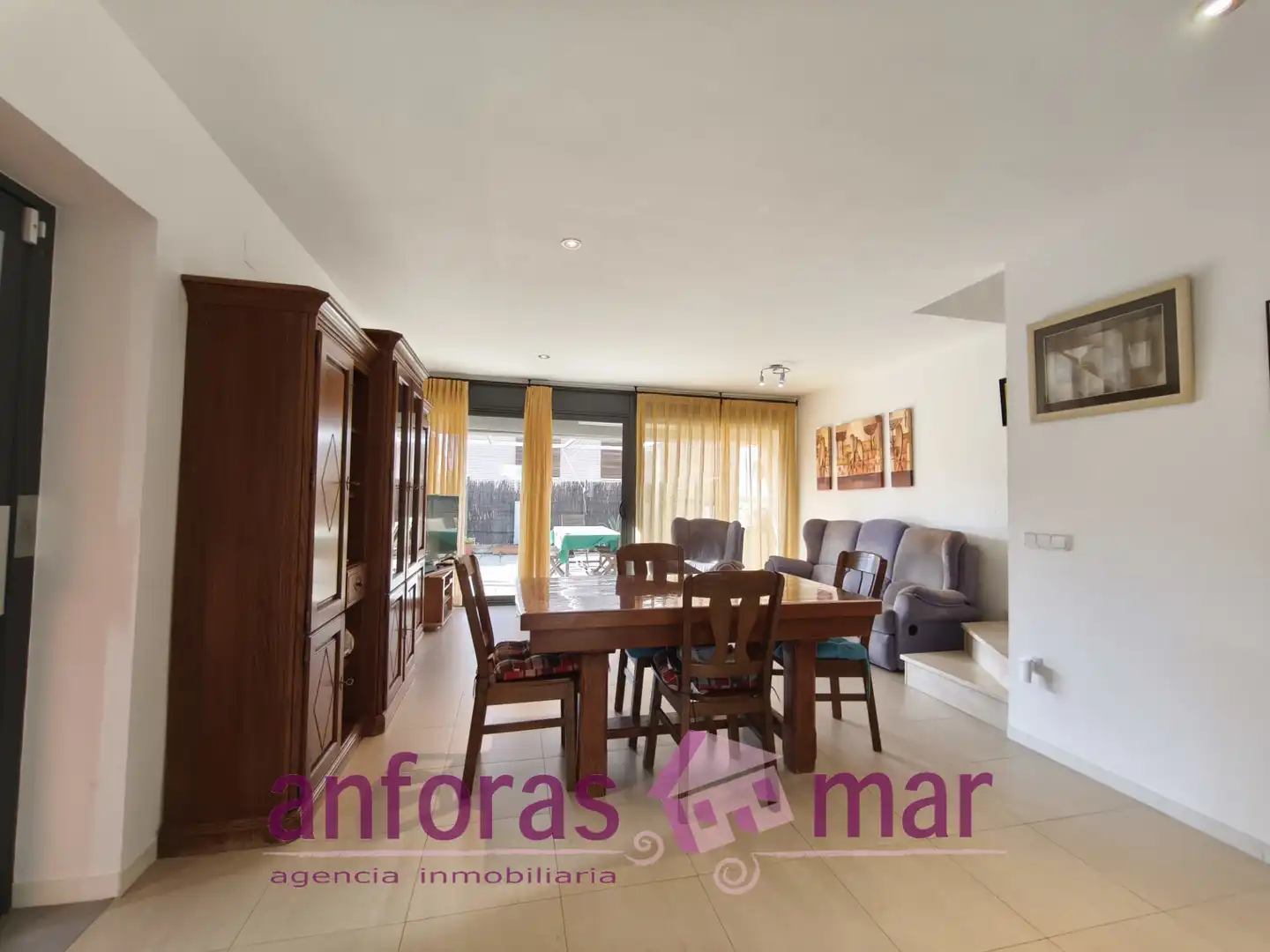 Comedor de Casa adosada en venta en Torredembarra con Aire acondicionado, Calefacción y Jardín privado