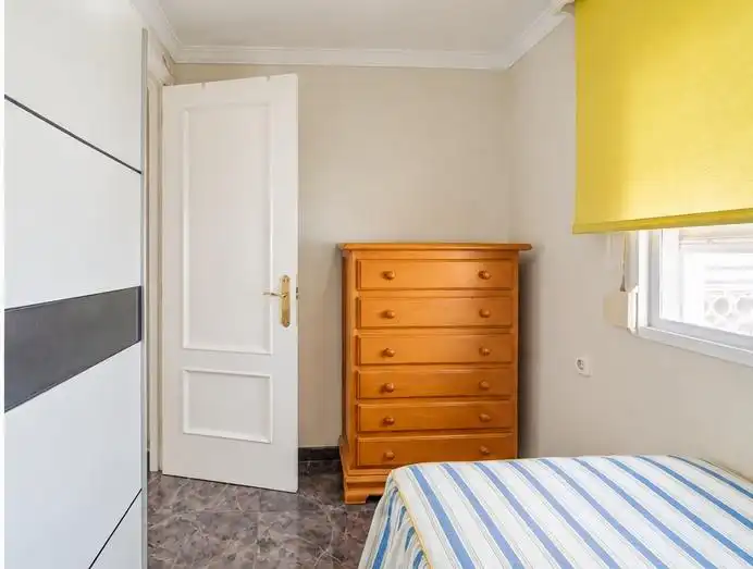 Habitación de Apartamento en venta en Estepona con Aire acondicionado, Calefacción y Terraza
