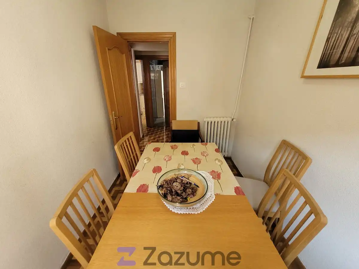 Dining room of Flat for rent in Segovia  with Heating, Parquet flooring and Furnished