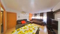 Living room of Flat for sale in Sant Boi de Llobregat  with Air Conditioner, Heating and Parquet flooring