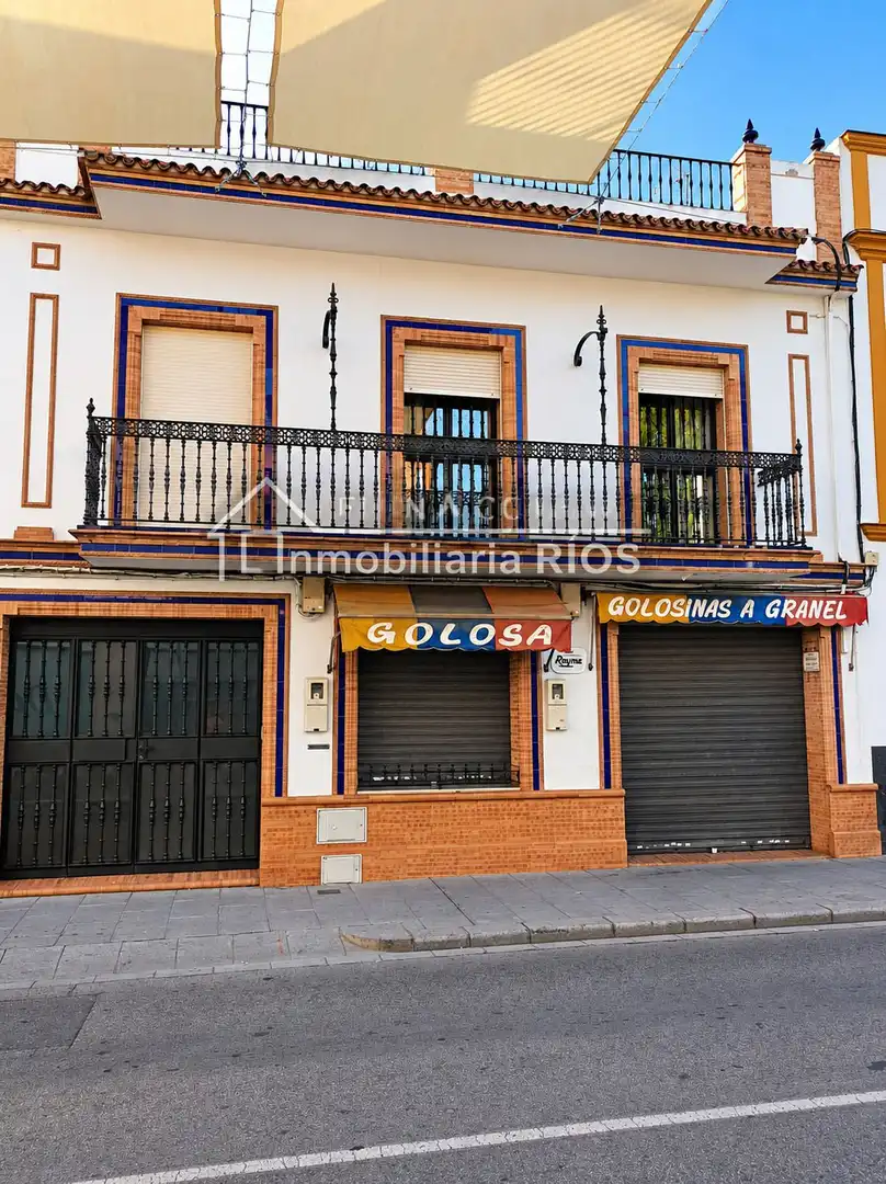 Casa o xalet en venda en Alcalá de Guadaira amb Aire condicionat, Traster i Balcó