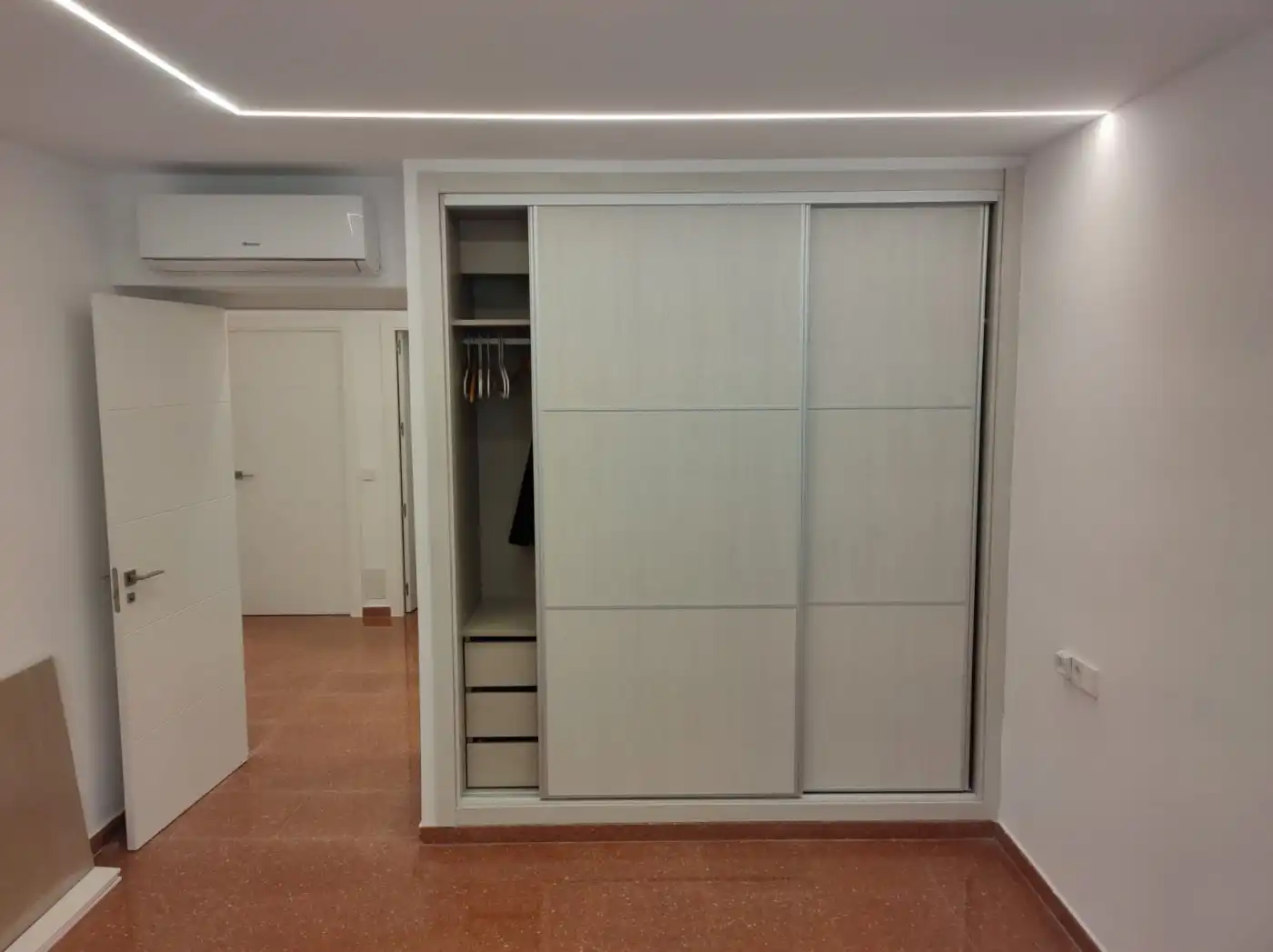 Piso con ascensor en venta en Llevant, imagen 4