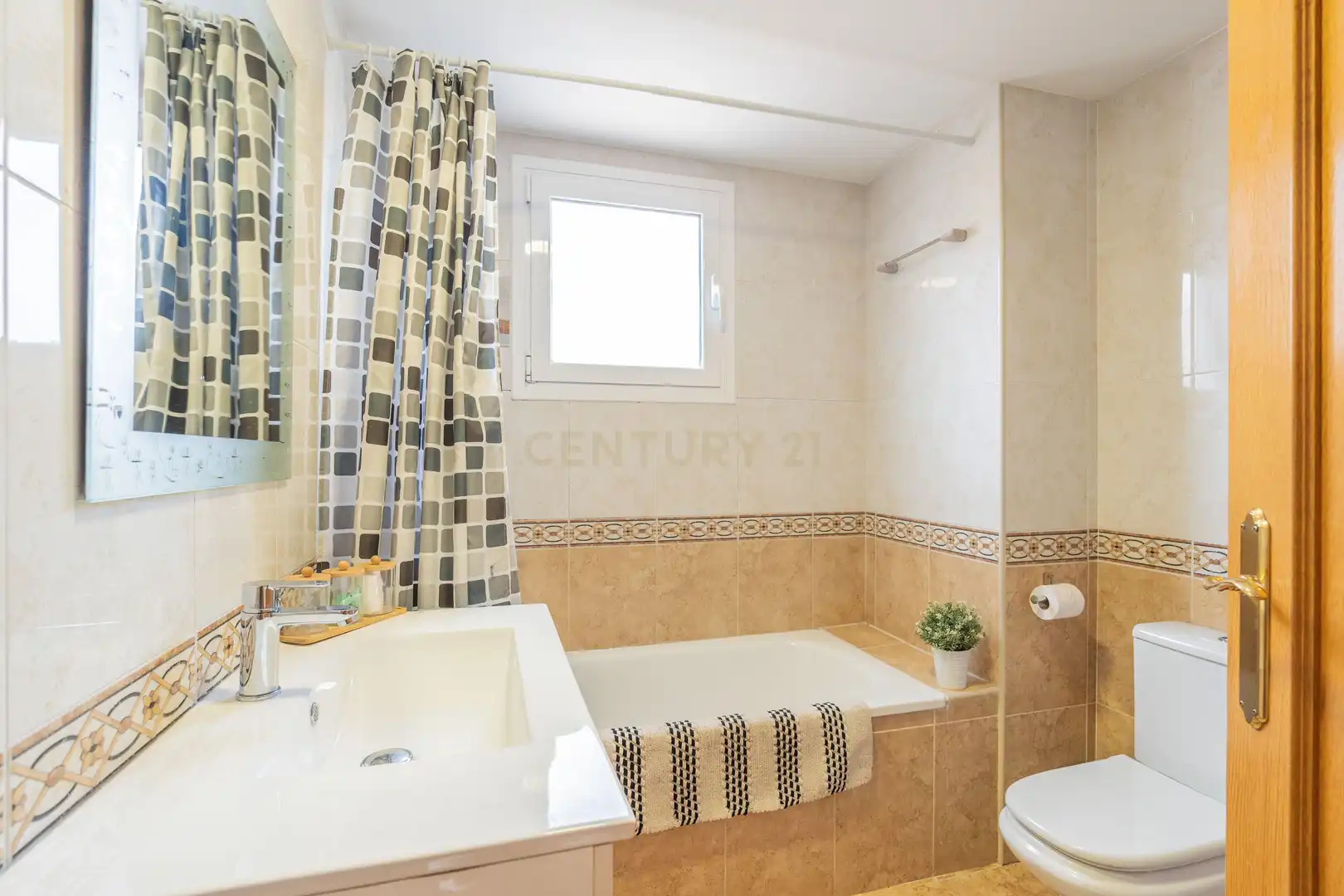 Bany de Apartament en venda en Paterna amb Aire condicionat i Balcó
