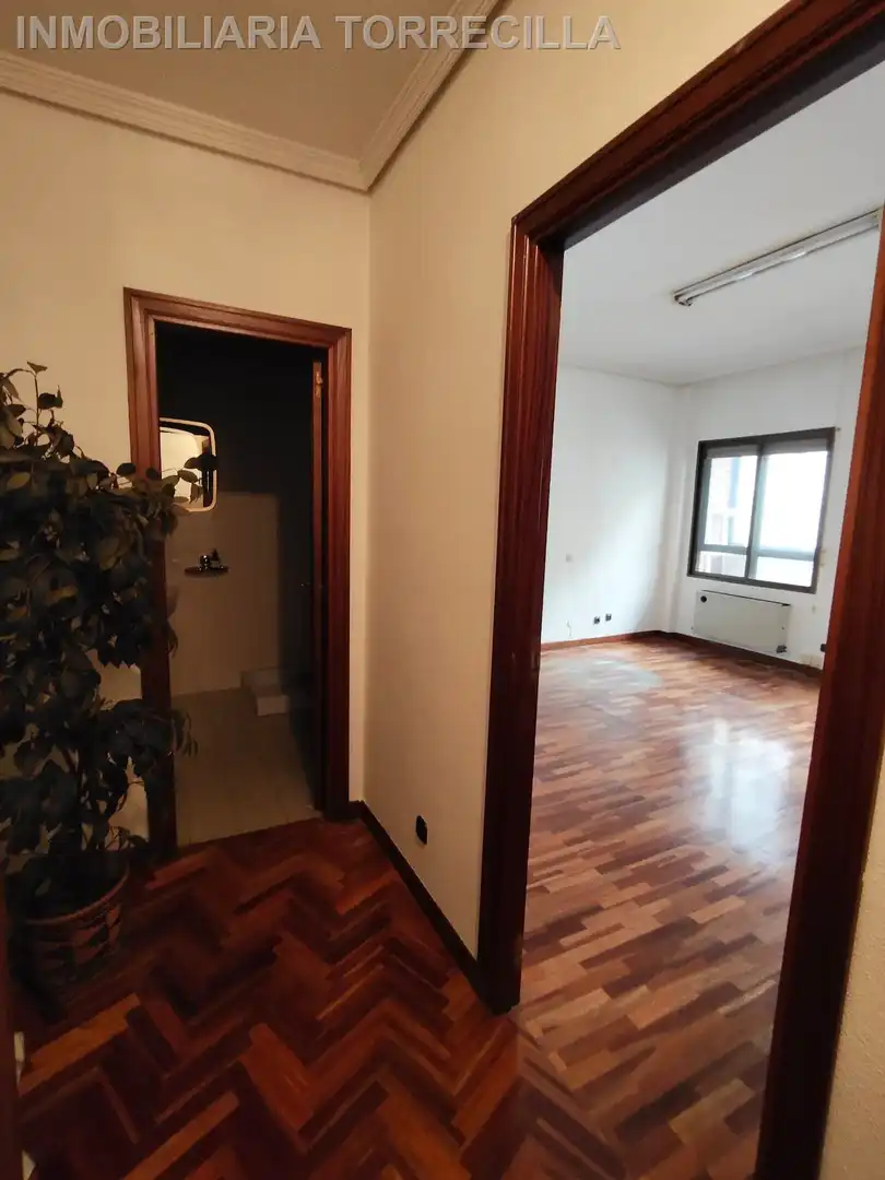 Dormitori de Oficina de lloguer en Valladolid