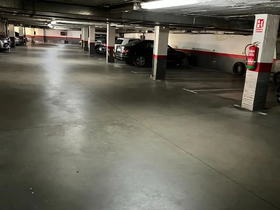 Aparcament de Garatge de lloguer en Madrid