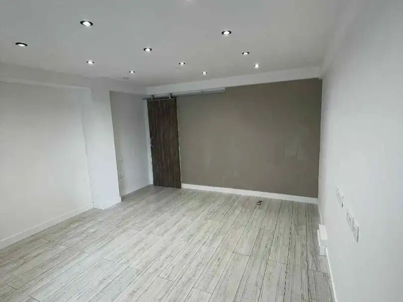 Local comercial de lloguer a Foru Plaza 21, imagen 3