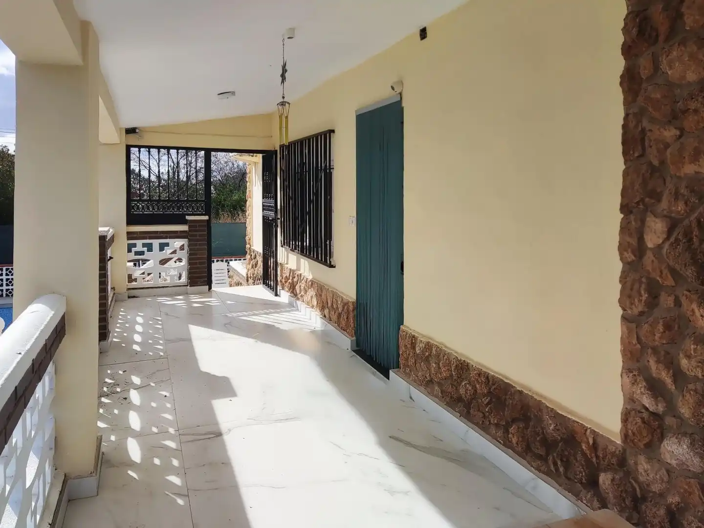 Finca rústica en venda en Montserrat amb Calefacció, Terrassa i Piscina
