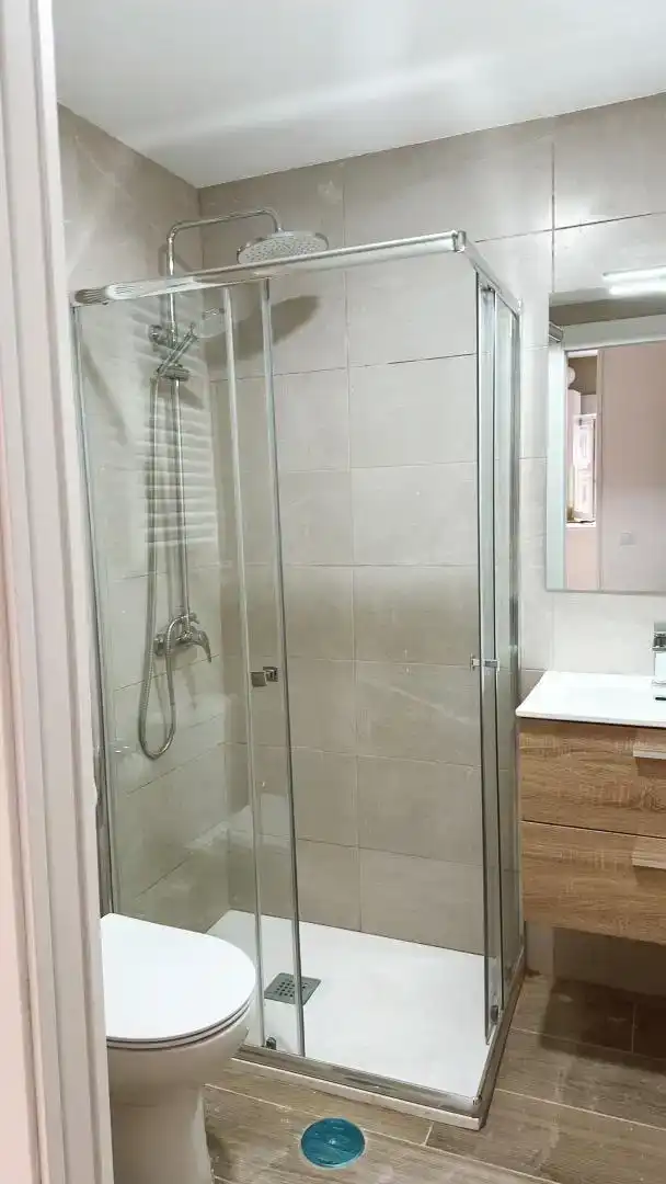 Bathroom of Flat for rent in Carabanchel