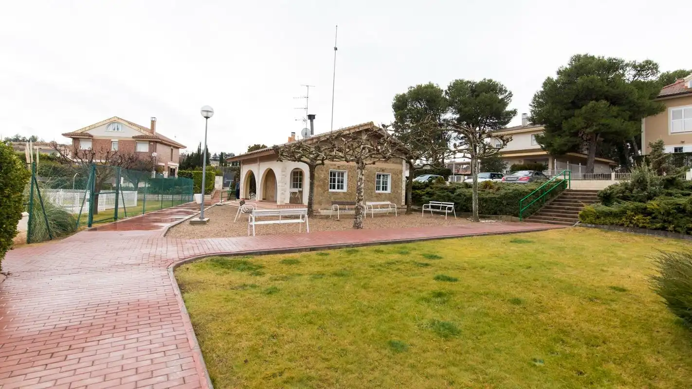 Casa o xalet en venda a Urbanizacion VALDEARENAS, Estación - San Antonio
