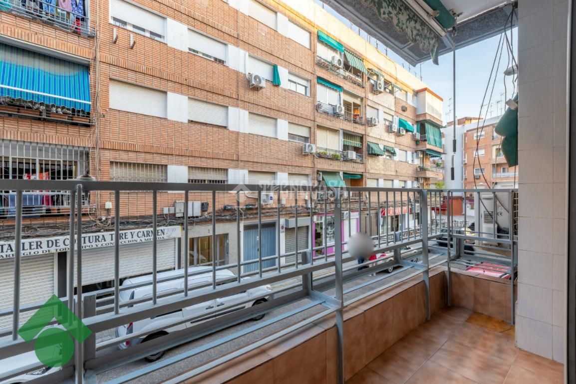 Vista exterior de Piso en venta en  Córdoba Capital