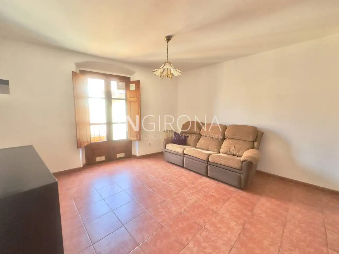 Sala de estar de Piso de alquiler en Girona con Calefacción, Amueblado y Balcón