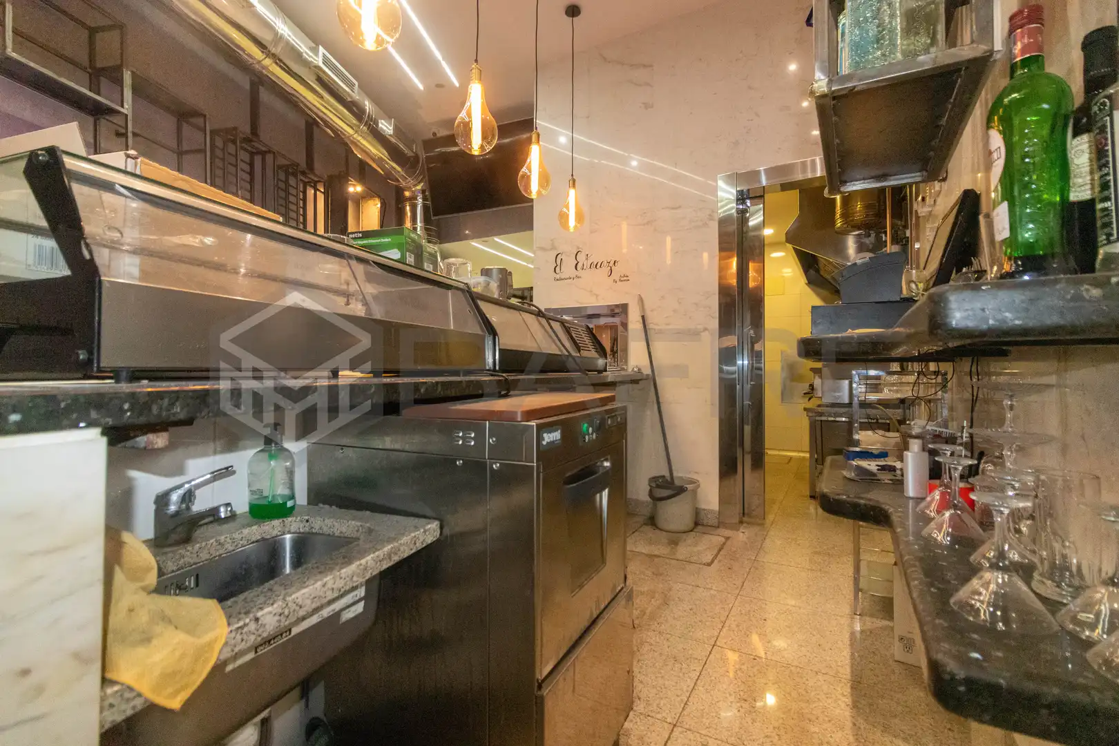 Cuina de Local de lloguer en Madrid