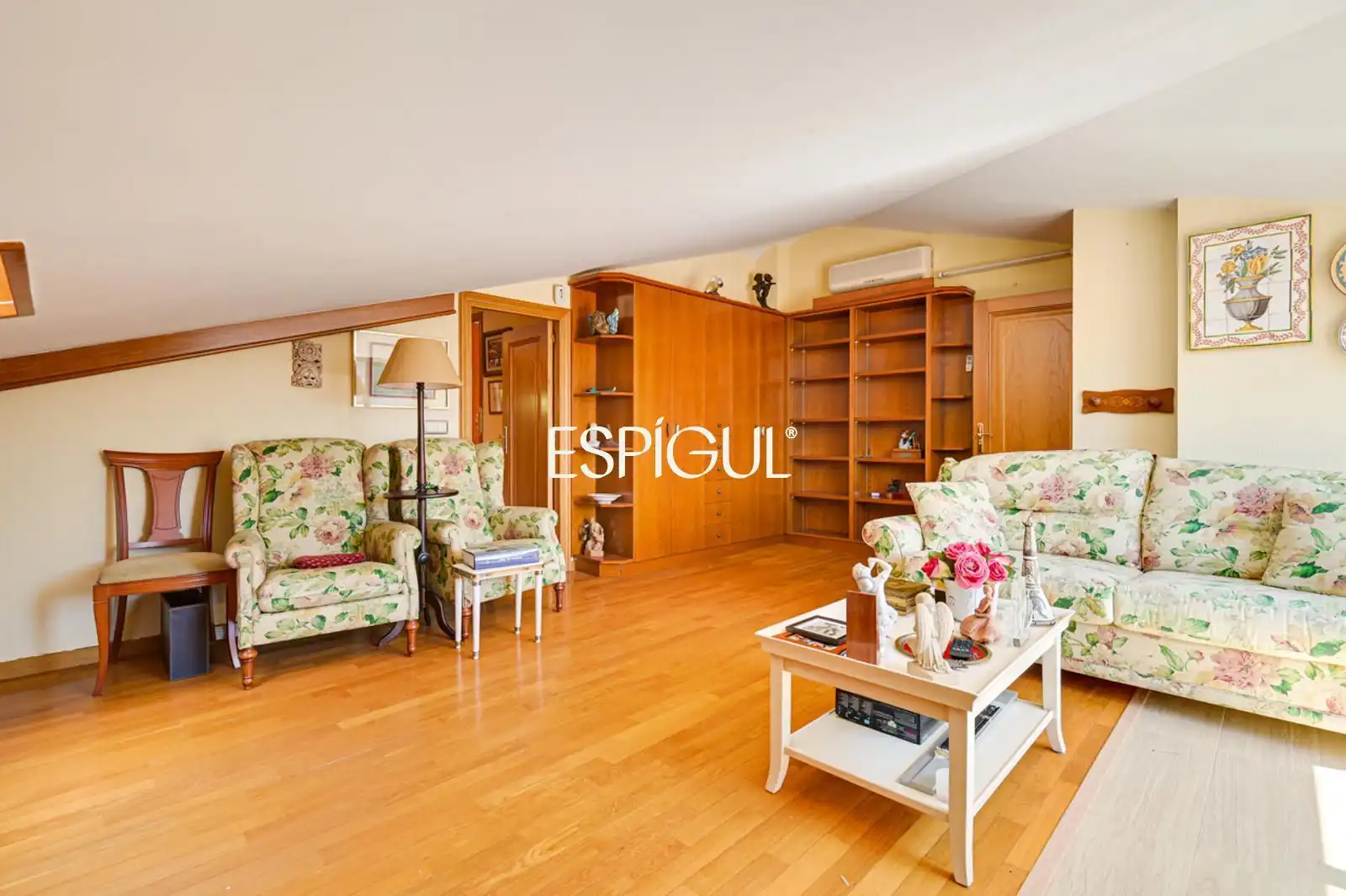 Sala de estar de Dúplex en venta en Arenys de Mar con Aire acondicionado, Calefacción y Terraza