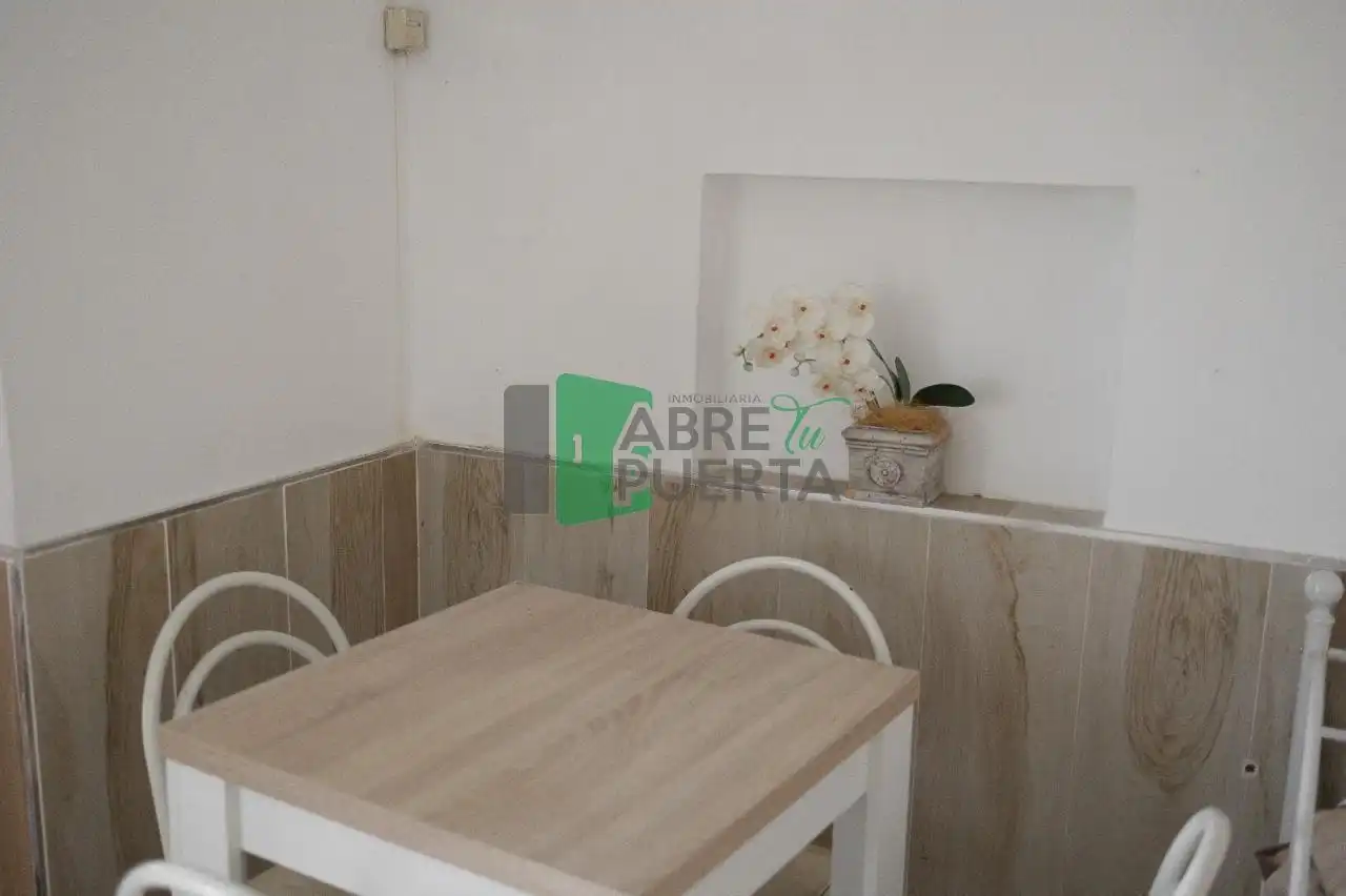 Casa o chalet en venta en Ourense Capital  con Calefacción, Jardín privado y Amueblado