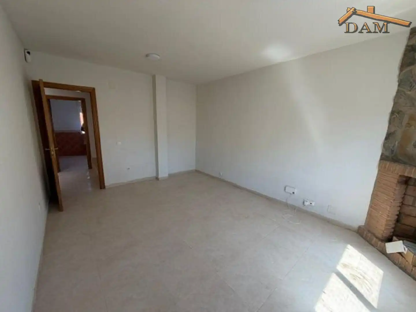 Habitación de Casa adosada en venta en Carmena