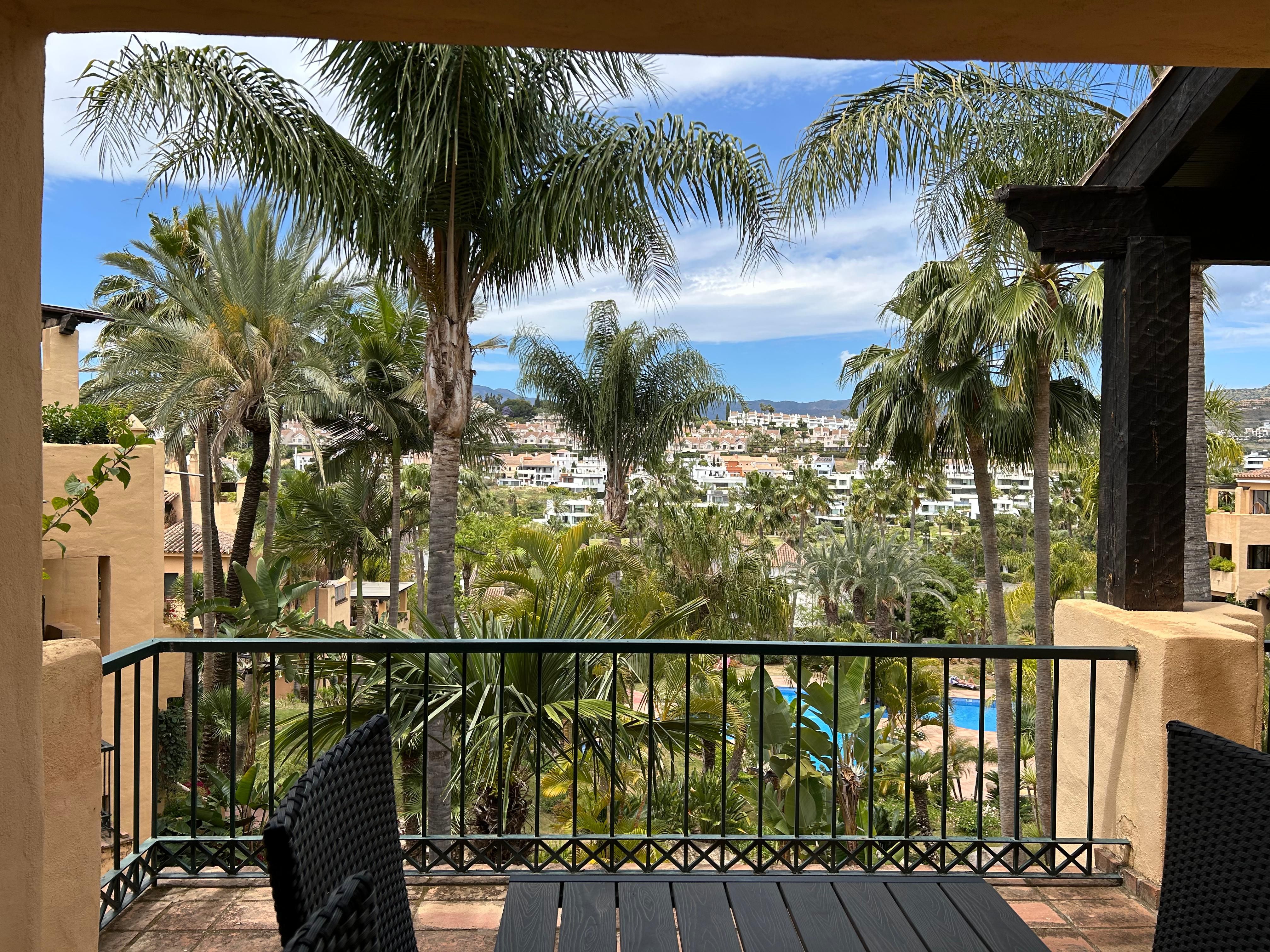 Vista exterior de Apartament de lloguer en Estepona amb Aire condicionat, Moblat i Internet