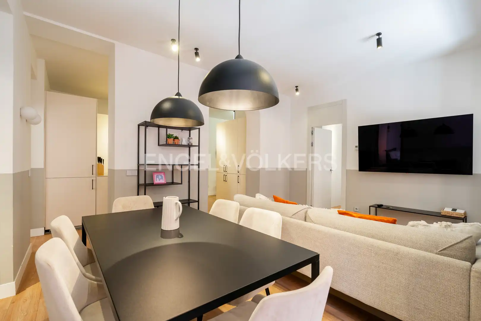 Dining room of Flat for rent in Madrid  with Air Conditioner, Heating and Furnished