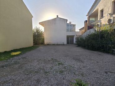 Wohnbaugrundstück zum Verkauf in Calle Santa Coloma