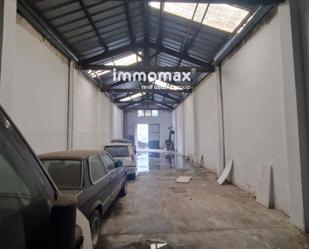 Vista exterior de Nau industrial en venda en L'Hospitalet de Llobregat