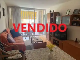 Dormitori de Pis en venda en Sant Feliu de Llobregat amb Calefacció, Parquet i Balcó