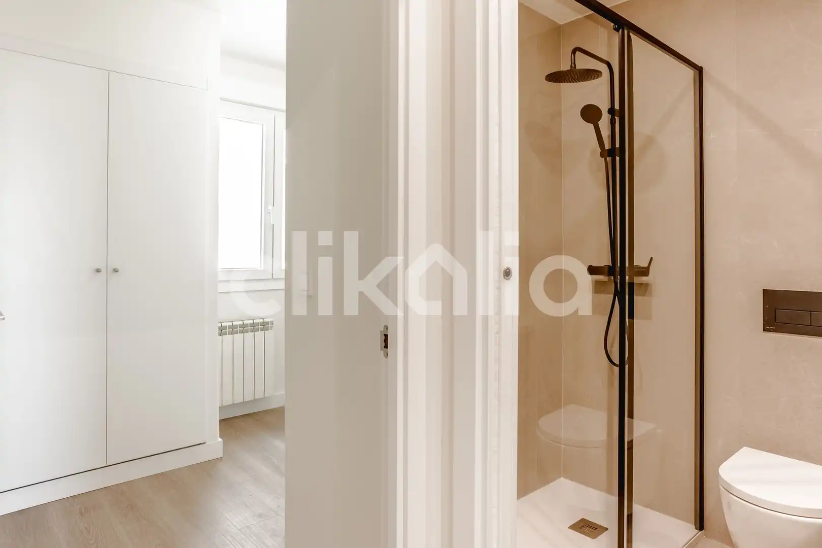 Baño de Piso en venta en Sevilla con Aire acondicionado y Terraza