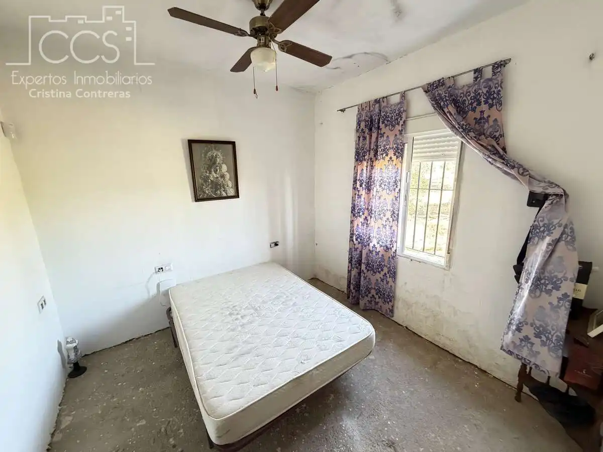 Casa rústica amb piscina en venda a Pilas, imagen 13