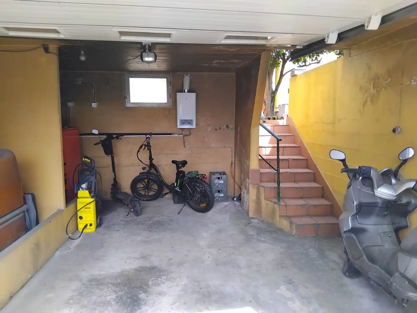 Parkplatz von Haus oder Chalet zum Verkauf in Vigo  mit Privatgarten, Möbliert und Balkon