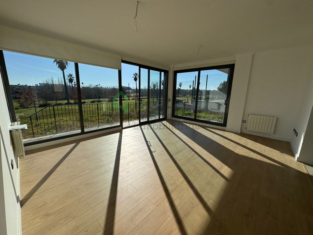 Sala d'estar de Casa adosada en venda en Badajoz Capital amb Calefacció i Terrassa