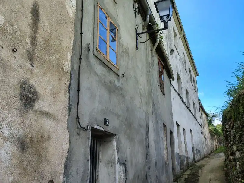 Casa aparellada en venda a Calle de los Castros 14