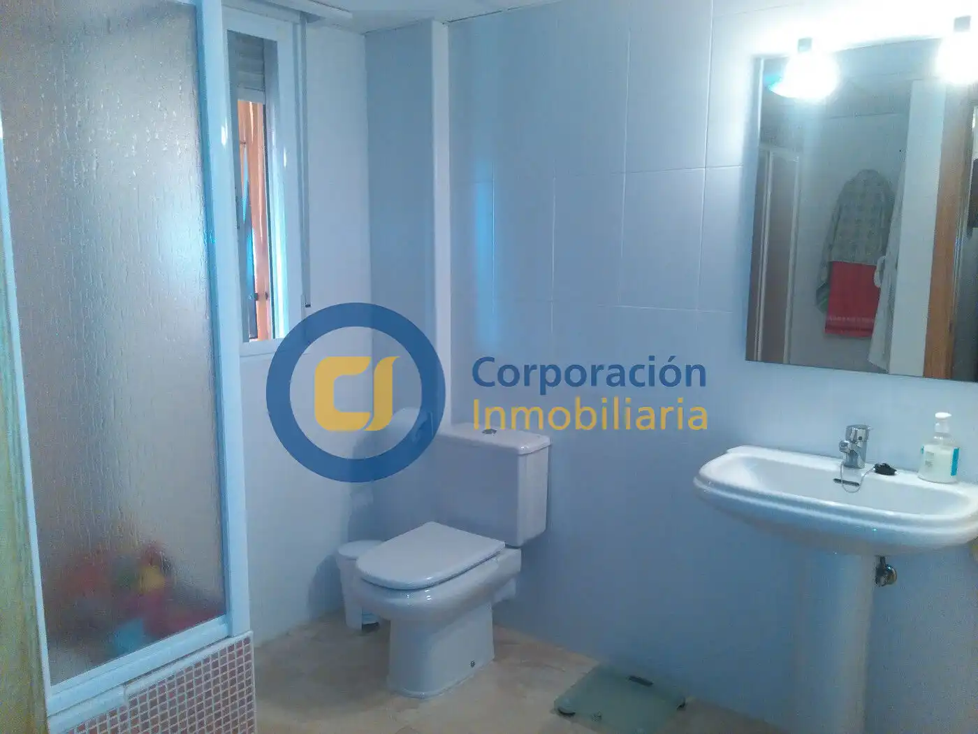 Baño de Ático en venta en Lorca con Aire acondicionado, Calefacción y Jardín privado