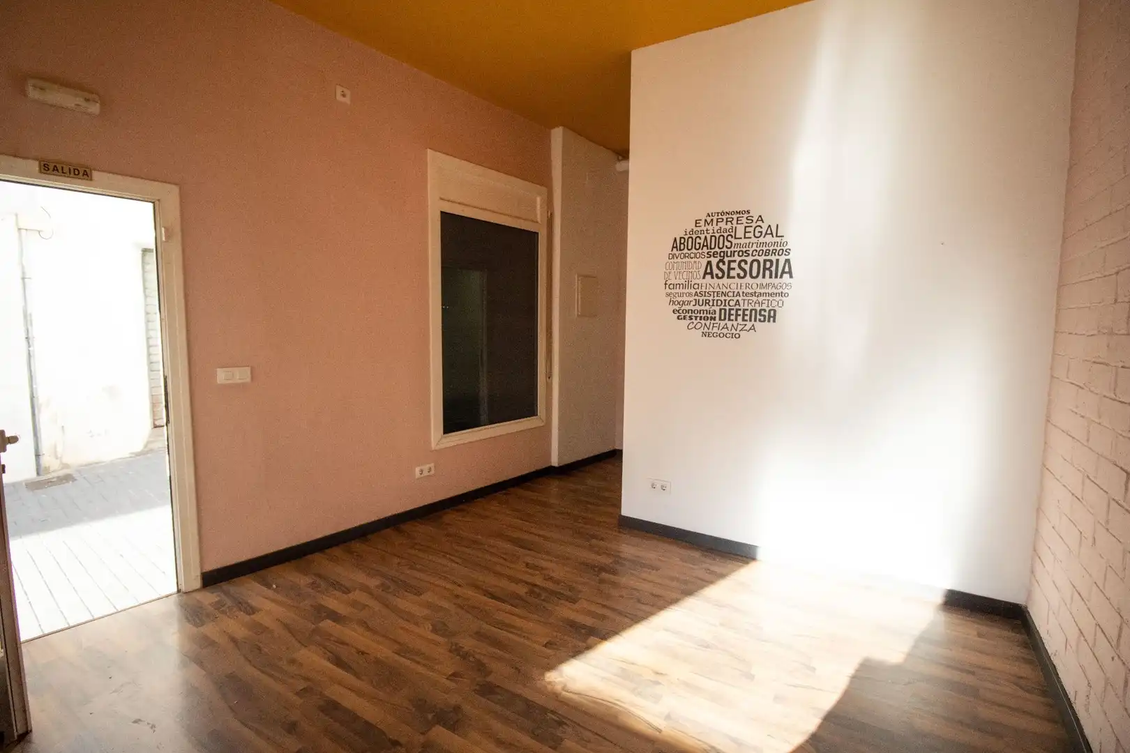 Local comercial en alquiler en Cosconilles, imagen 3