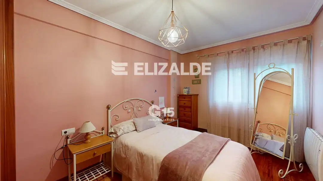 Habitación de Piso en venta en Donostia - San Sebastián  con Calefacción, Terraza y Trastero