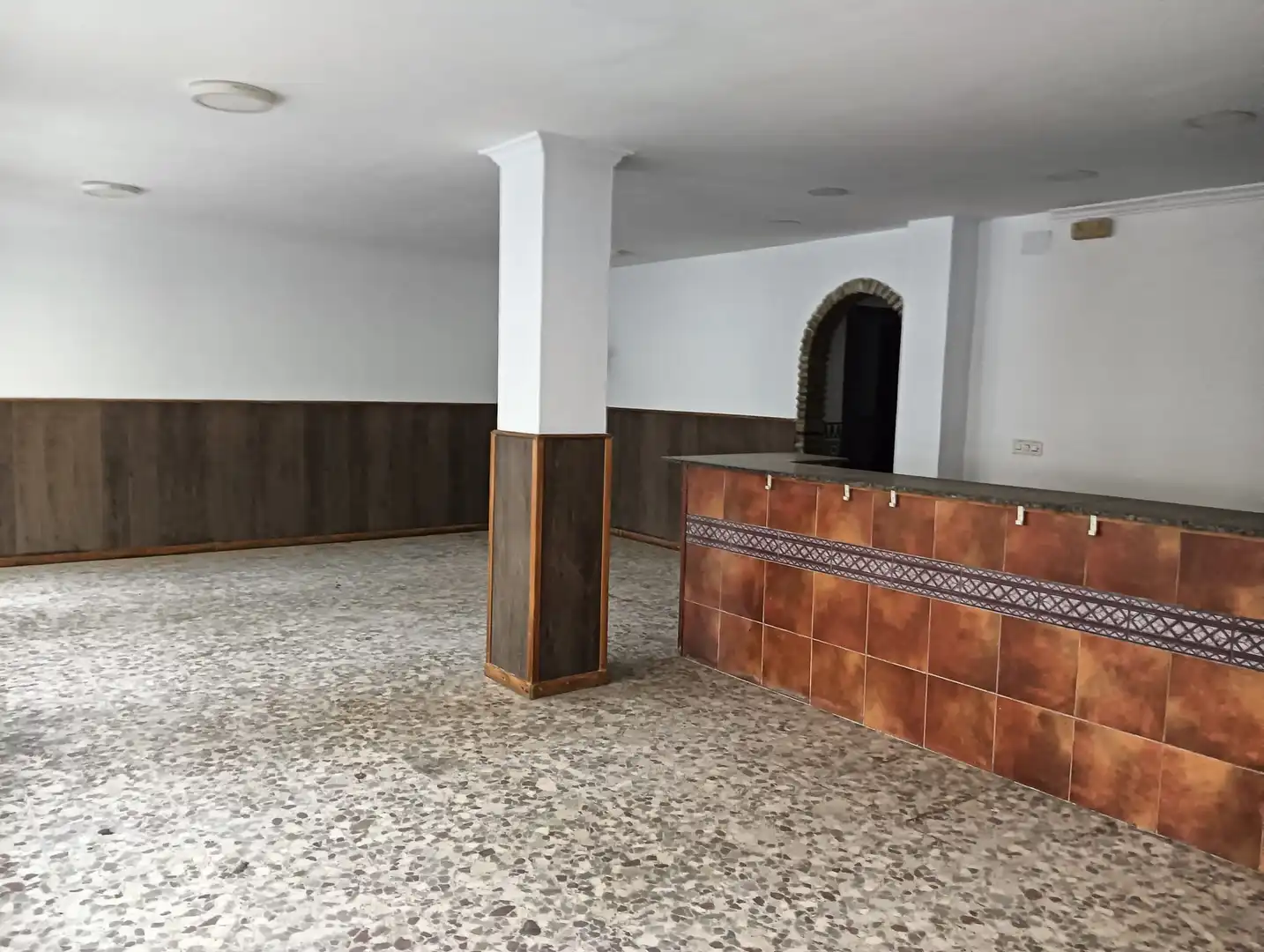 Locale commerciale in affitto a Calle Escultor Antonio Acuña 4, imagen 4