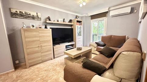 Foto 3 de Piso en venta en Cortijo Alto, Málaga