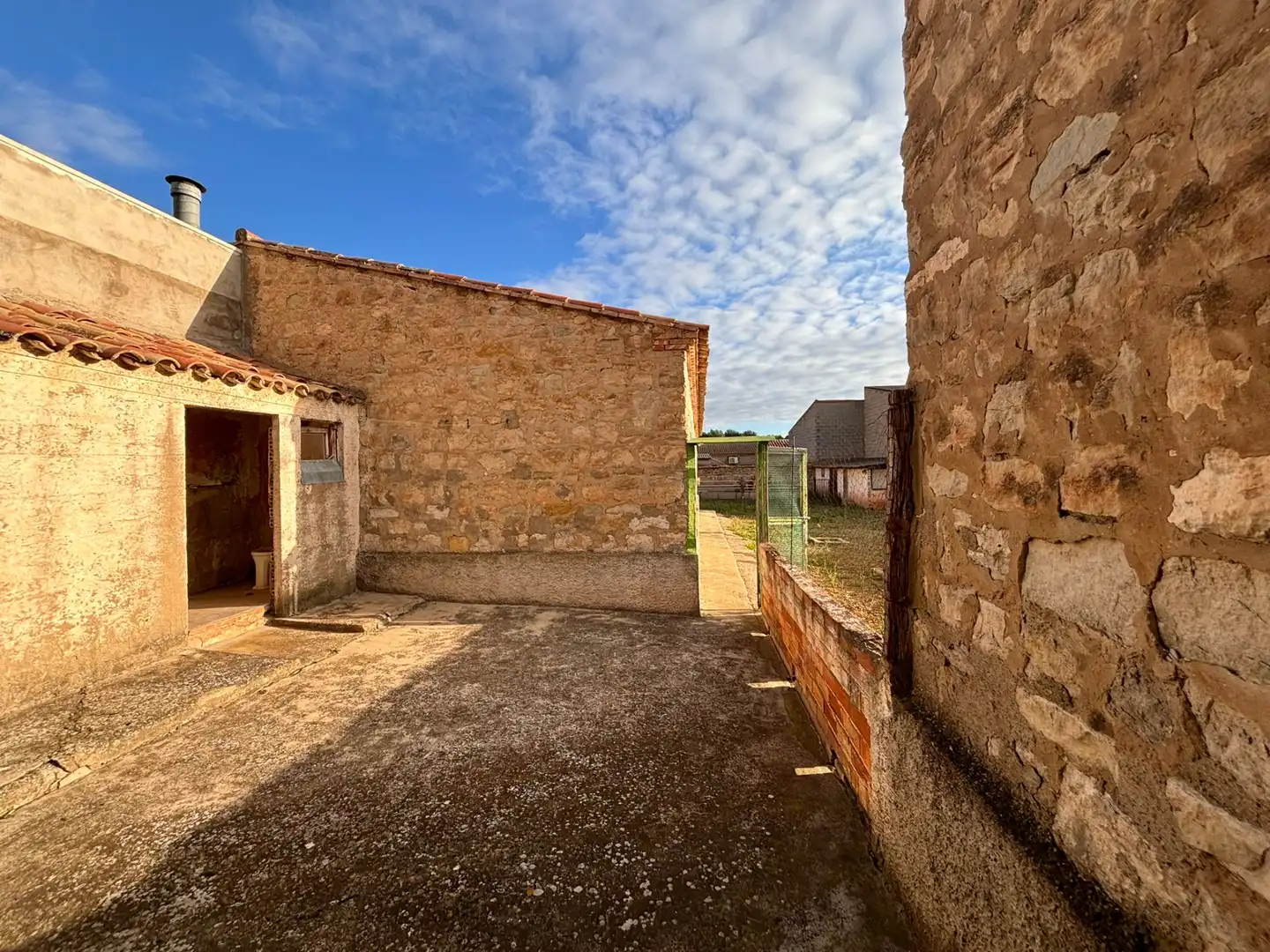 Vista exterior de Casa o chalet en venta en Sariñena con Jardín privado