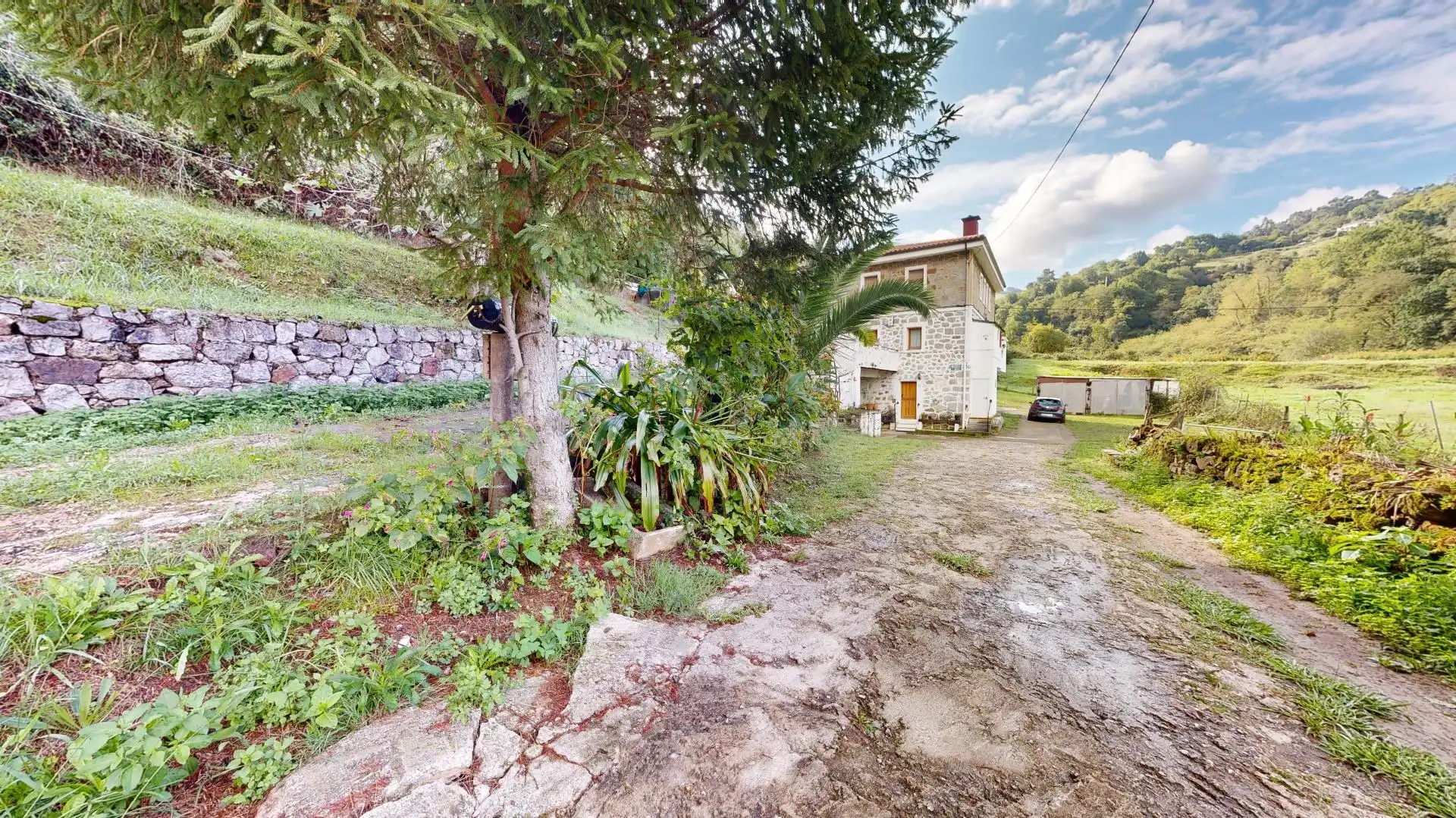 Exterior view of Houses for sale in Abanto y Ciérvana-Abanto Zierbena  with Heating