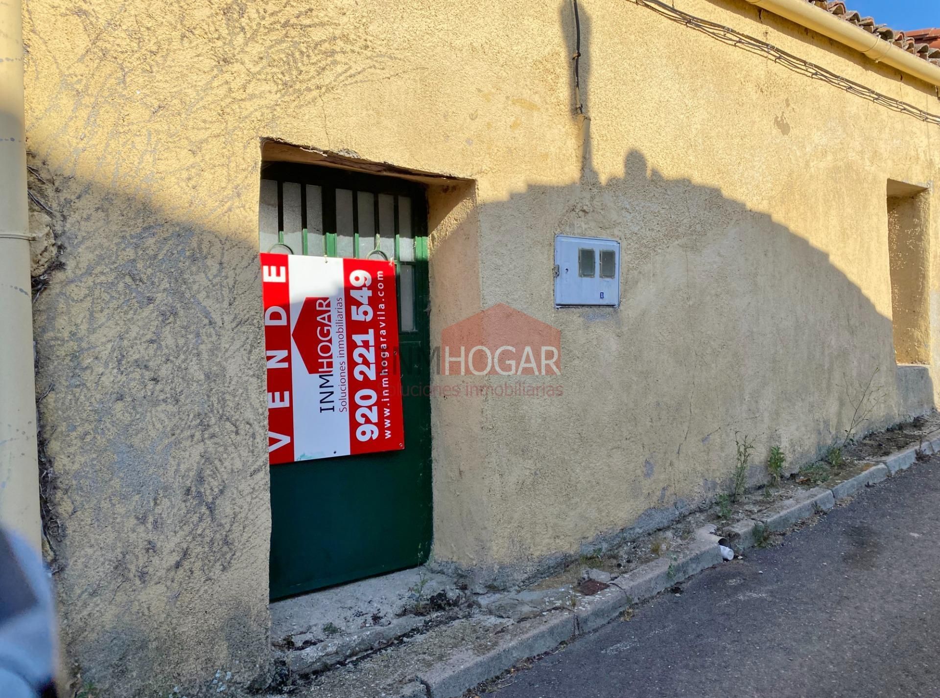 Vista exterior de Casa o xalet en venda en San Miguel de Corneja amb Jardí privat, Terrassa i Traster