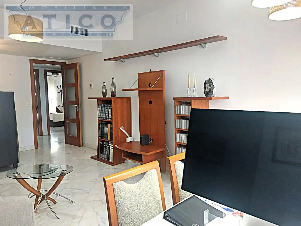 Sala d'estar de Pis en venda en Sevilla amb Moblat, Forn i Rentadora