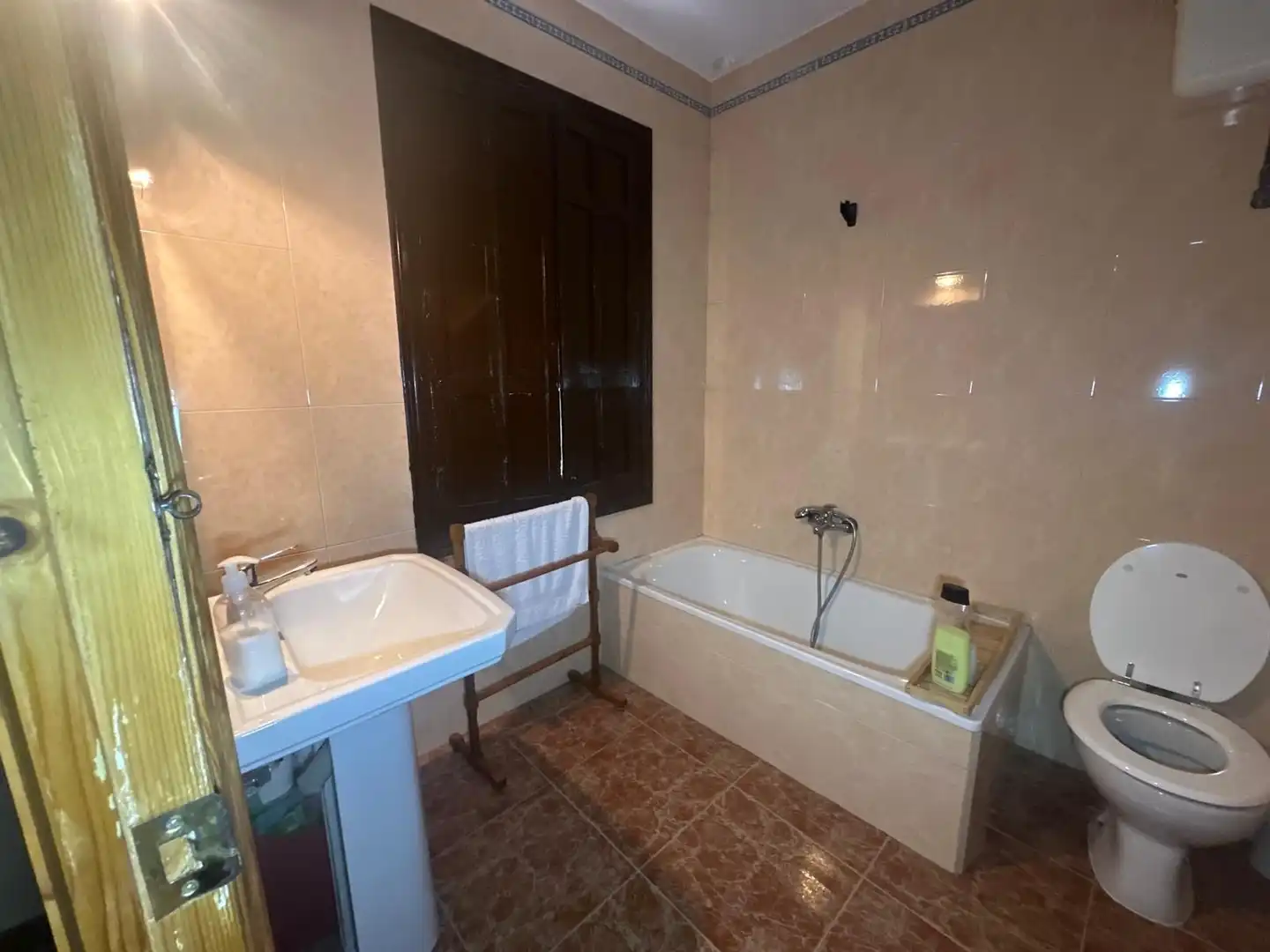 Bathroom of Houses for sale in Argamasilla de Alba  with Balcony
