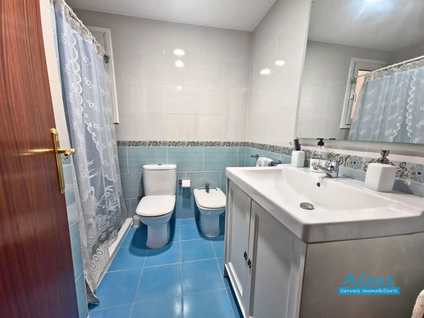 Bany de Casa o xalet en venda en Ripollet amb Aire condicionat i Calefacció