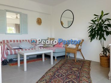 Appartement compact avec piscine à vendre à Las Marinas / Les Marines