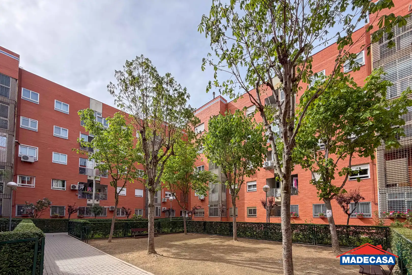 Vista exterior de Pis en venda en Alcobendas amb Aire condicionat, Calefacció i Terrassa